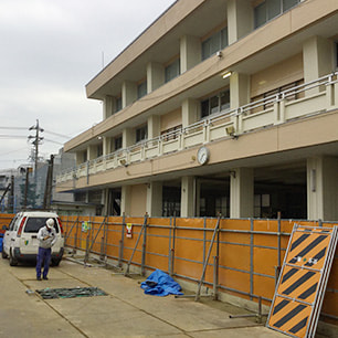 建築事業